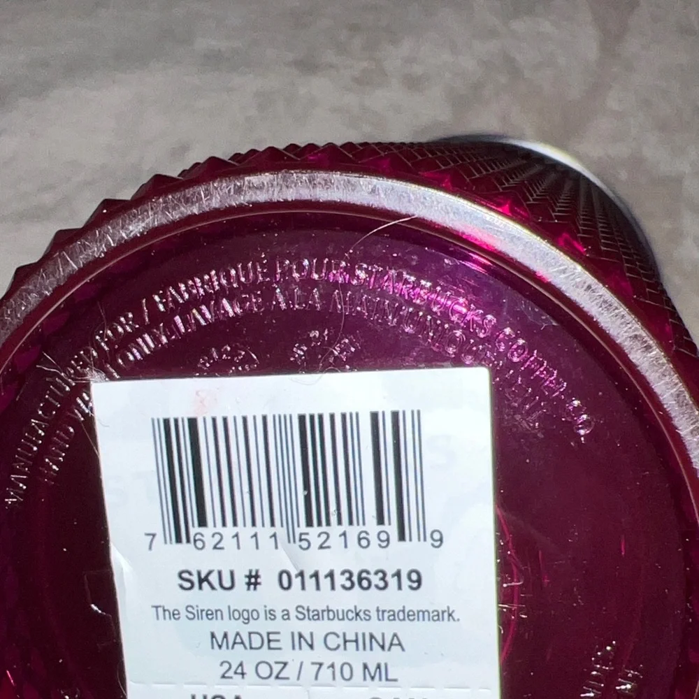 NWT Starbucks 2022 Winter Bling Berry Iridescent Shiny Studded Tumbler 24 OZ